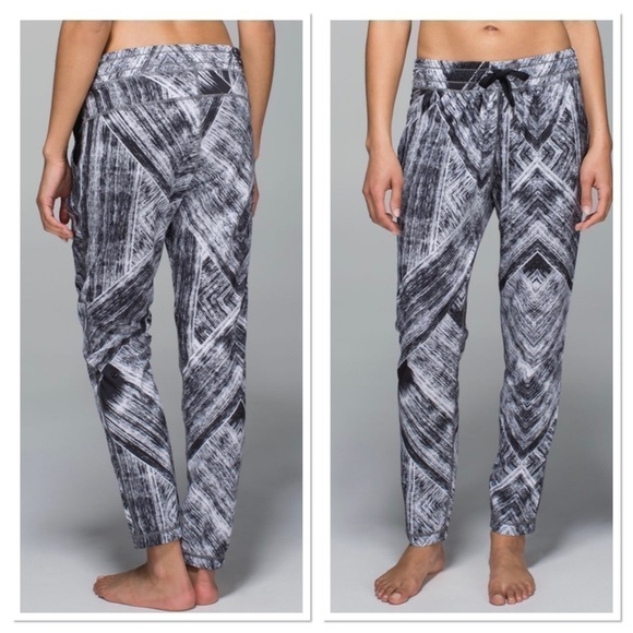 Lululemon Namaskar Pant II Heat Wave White Black - Picture 4 of 7
